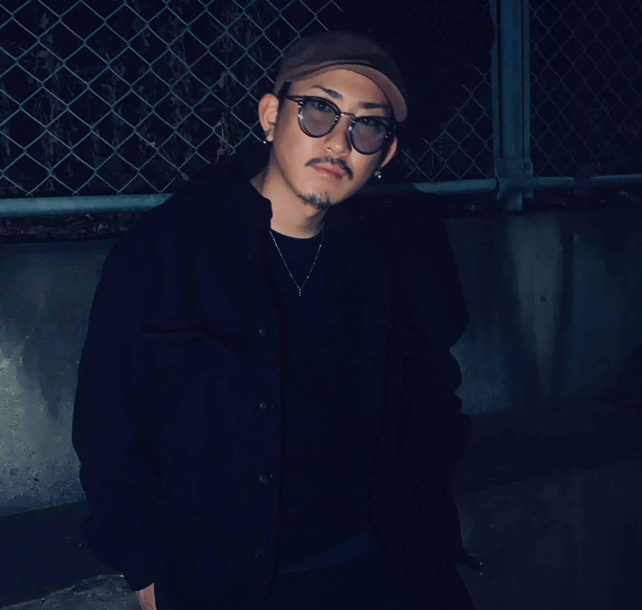 HIDE
